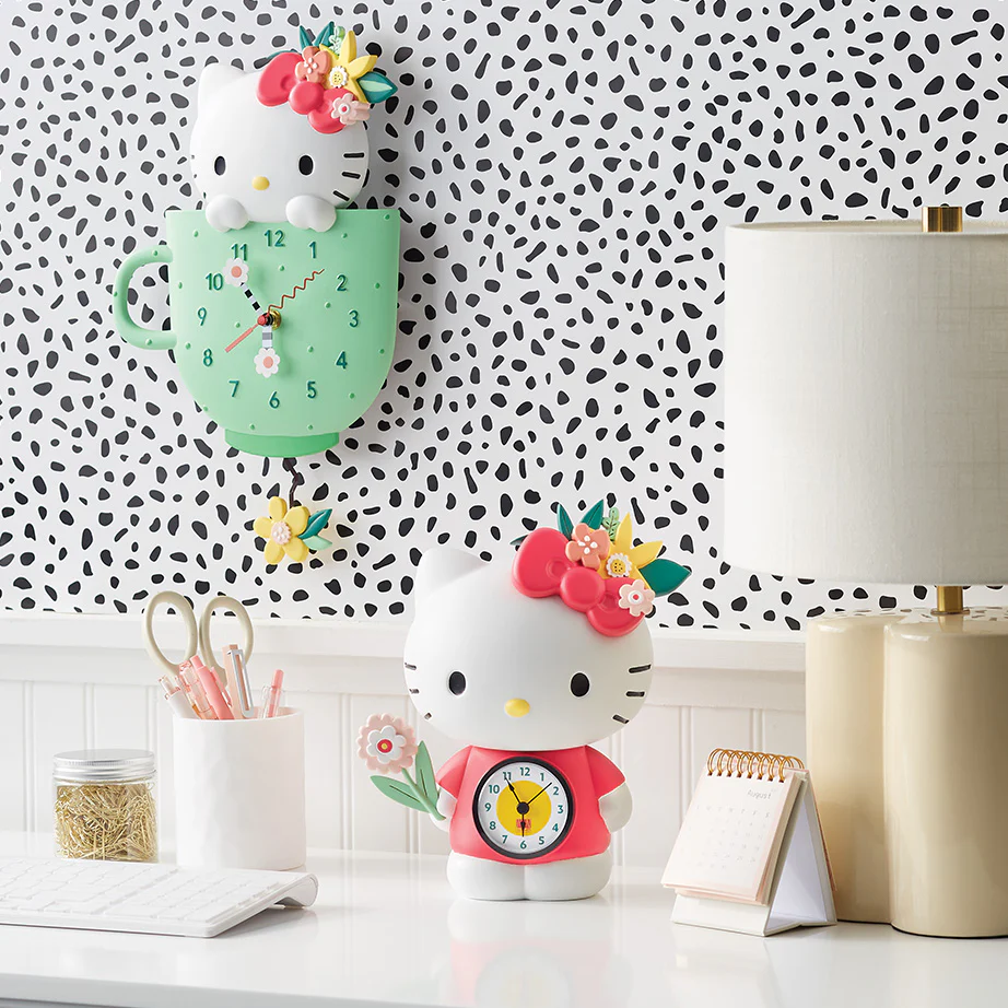 Hello Kitty Clocks - Image 2