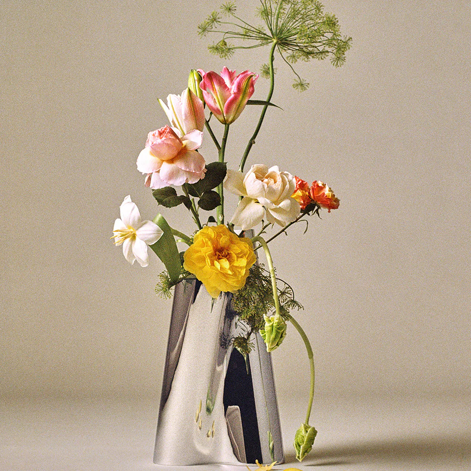 Lituus Vase - Image 2